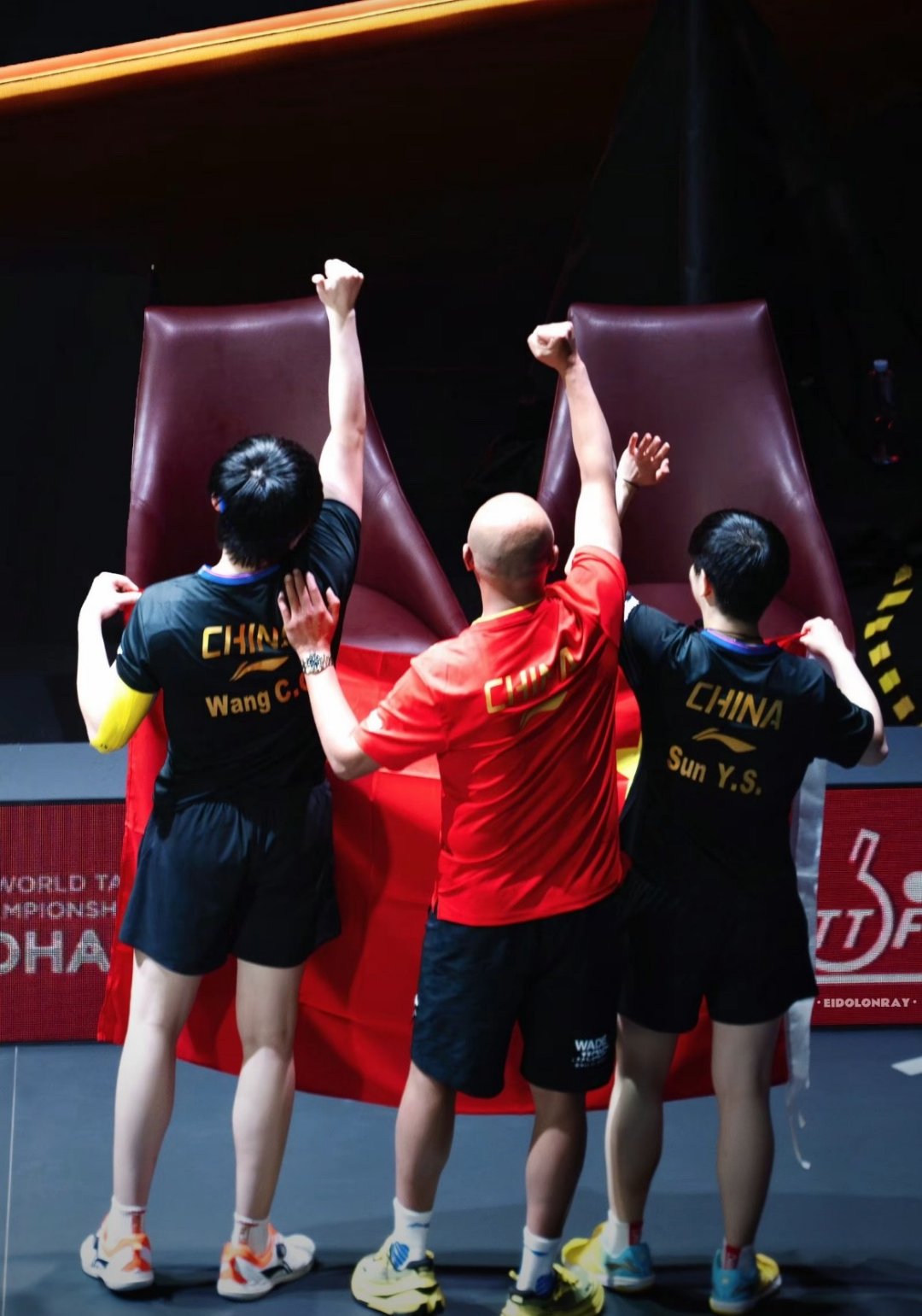 精湛战术,全队默契配合取得胜利的成语